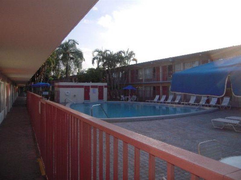 Days Inn By Wyndham West Palm Beach Eksteriør billede
