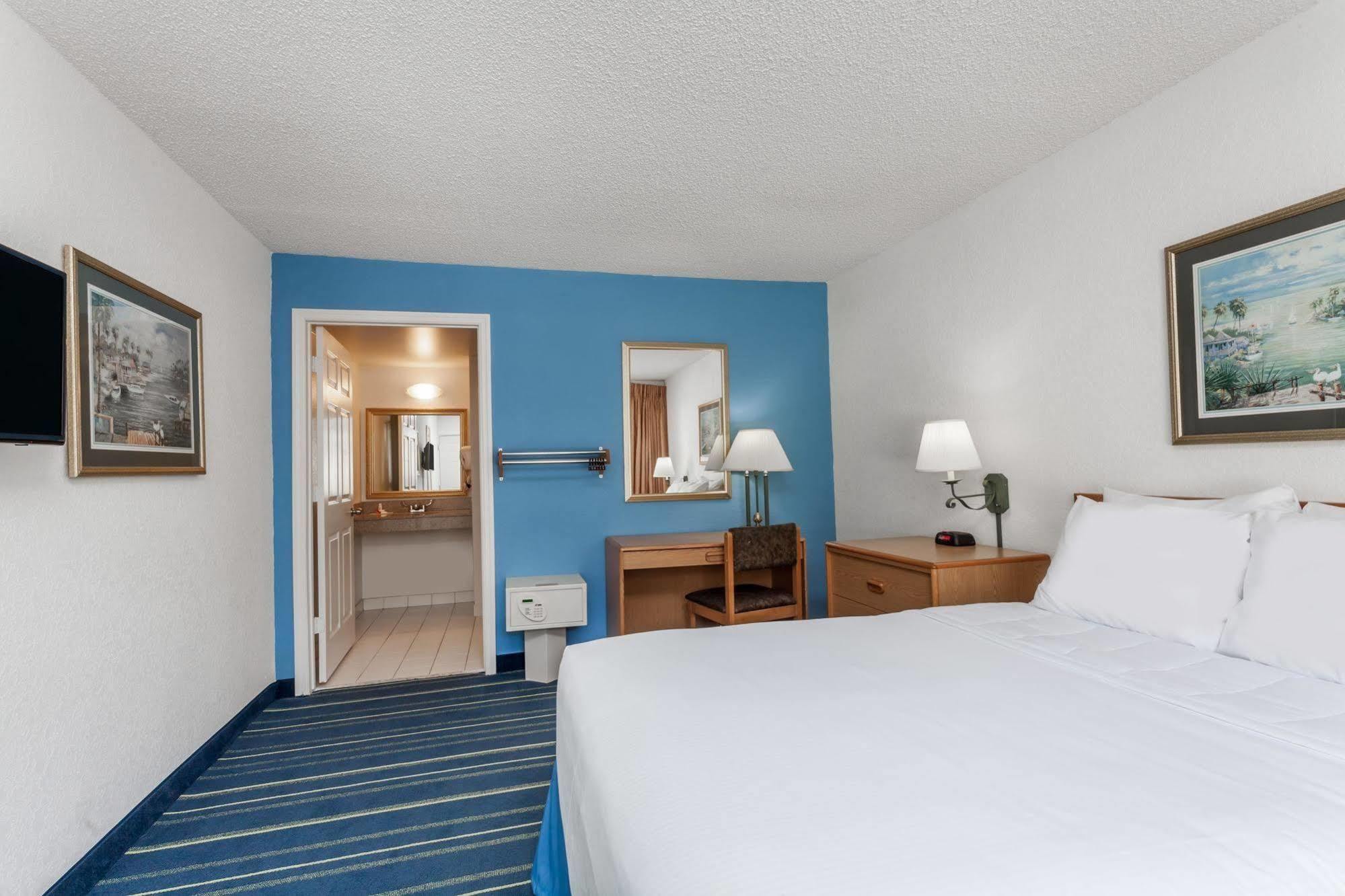Days Inn By Wyndham West Palm Beach Eksteriør billede