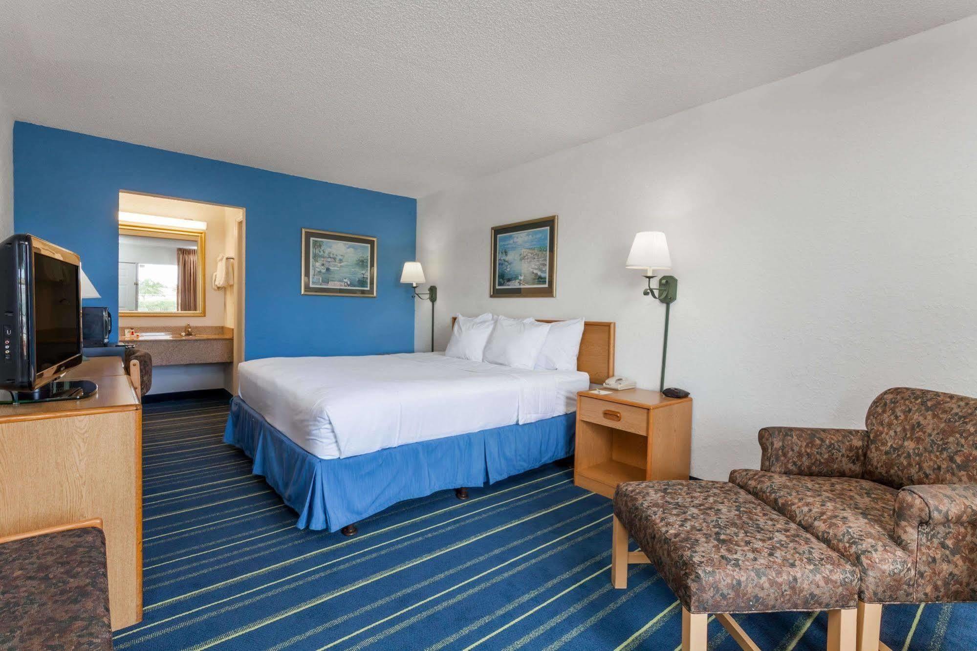 Days Inn By Wyndham West Palm Beach Eksteriør billede