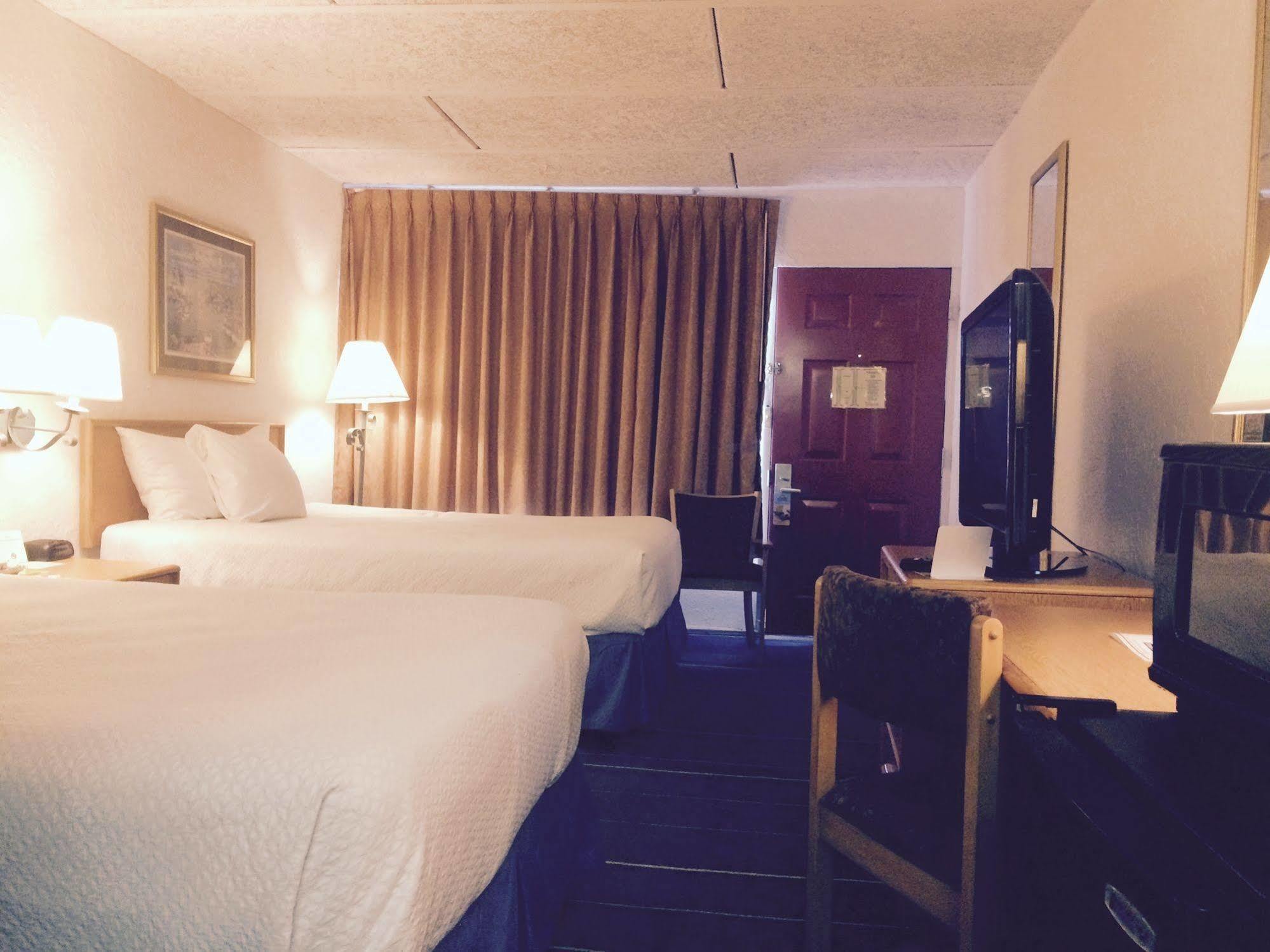 Days Inn By Wyndham West Palm Beach Eksteriør billede