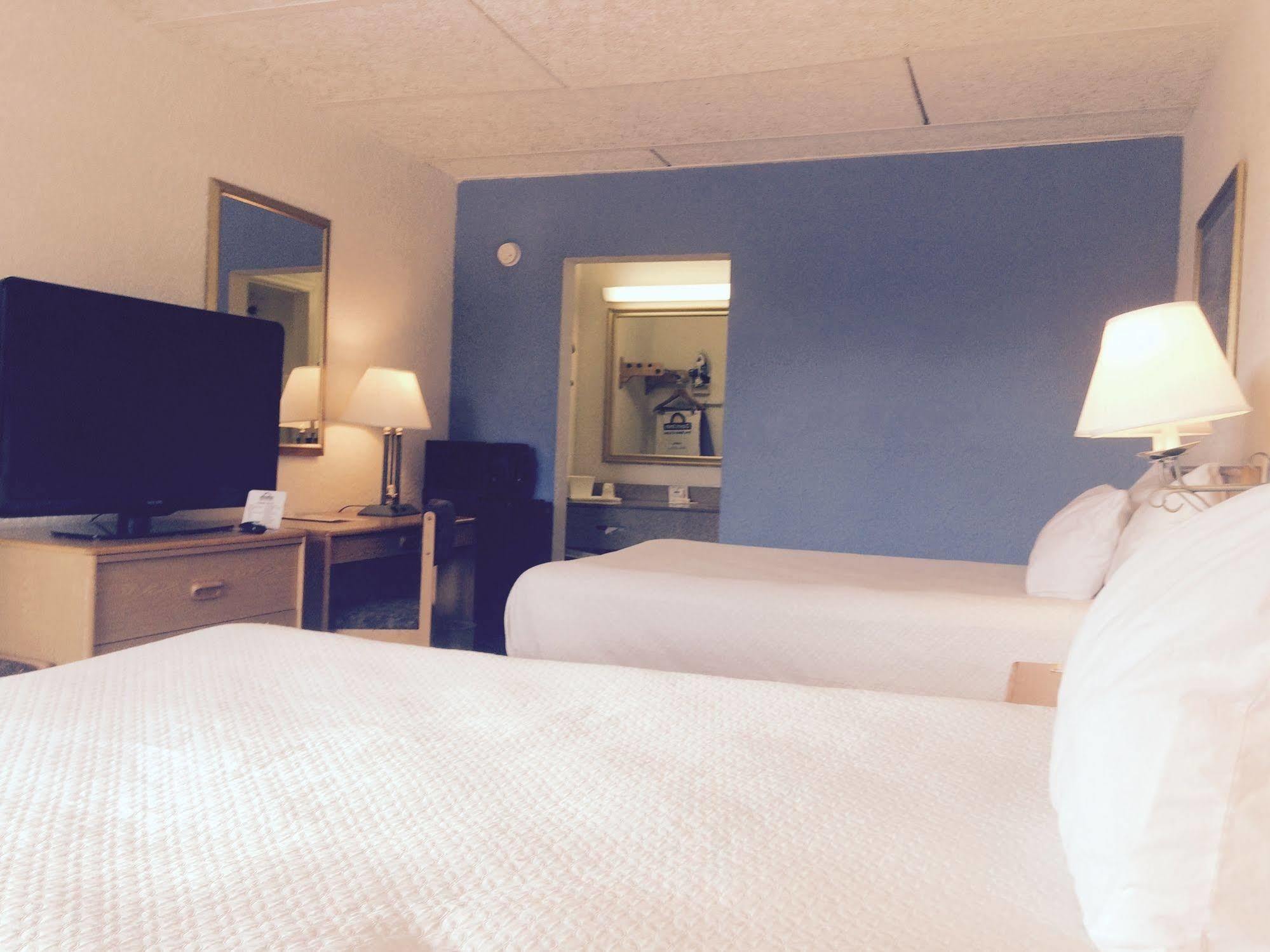 Days Inn By Wyndham West Palm Beach Eksteriør billede